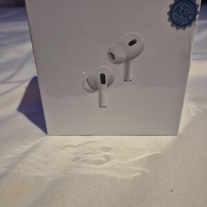 Apple AirPods Pro with MagSafe Charging Case